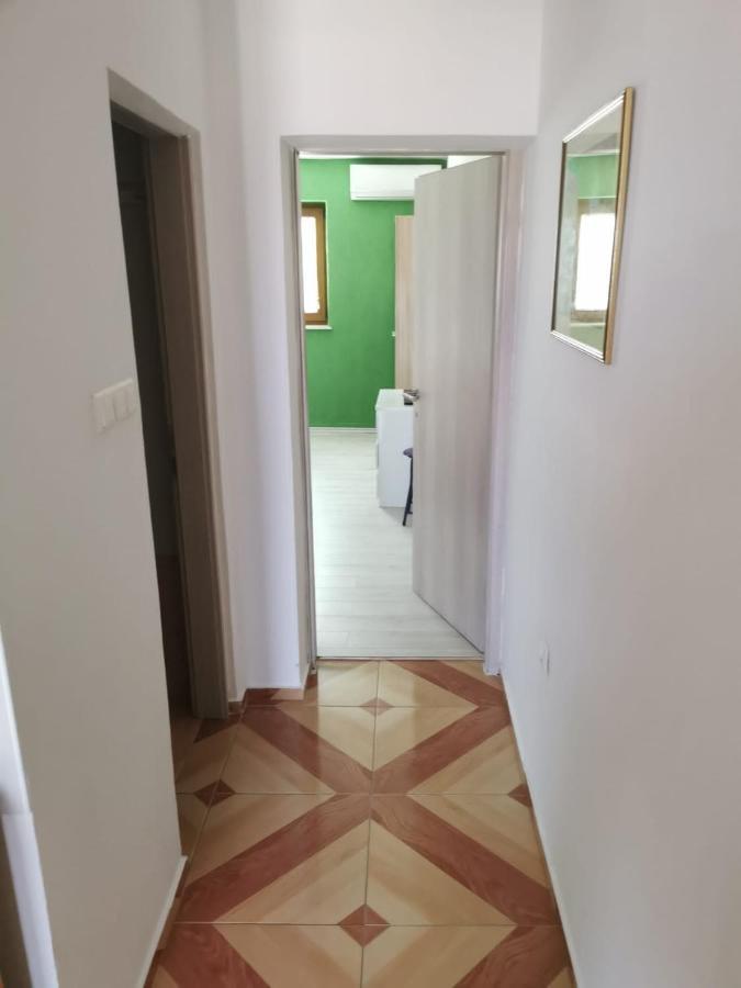 Guarda Alla Vita Njivice Dış mekan fotoğraf
