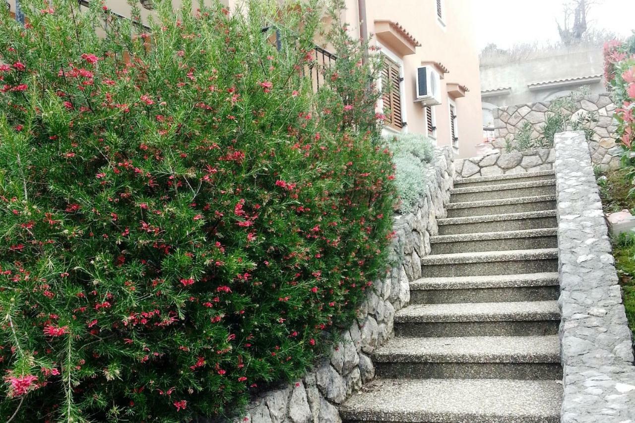 Guarda Alla Vita Njivice Dış mekan fotoğraf