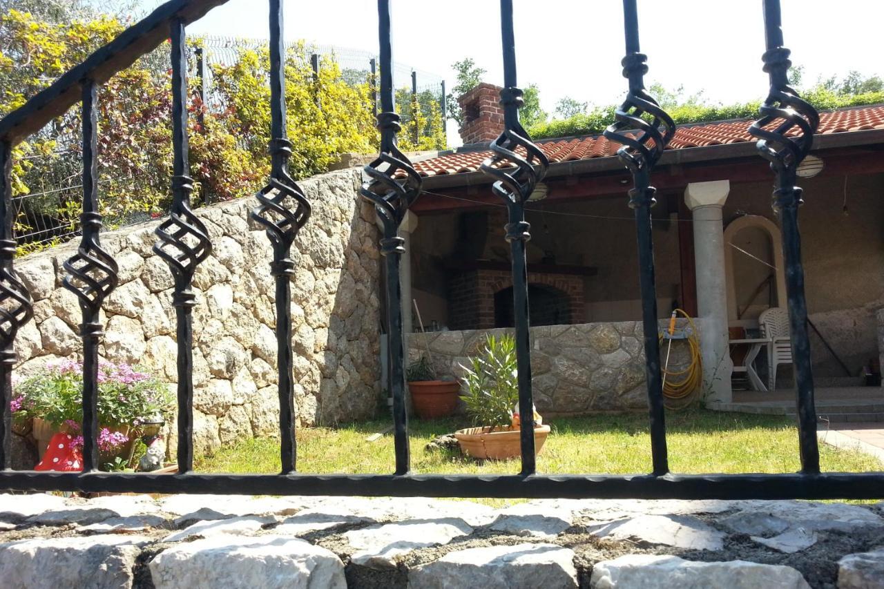 Guarda Alla Vita Njivice Dış mekan fotoğraf
